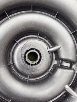 Záhradná solárna sprcha - 3