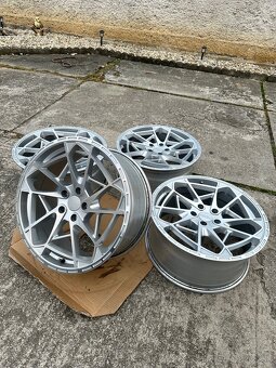 Radi8 5x112 r19 - 3