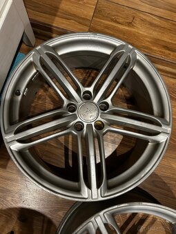 Audi Pompei 5x112 r19 ET35 8,5J - 3