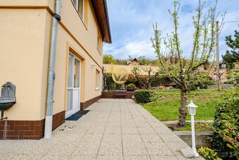 Na PREDAJ 4i RD s dvojgarážou ZOBOR - Hornozoborská, pozemok - 3