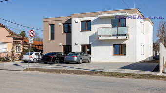 POSLEDNÝ VOĽNÝ BYT Predaj 3izb bytov s pozemkom a 2x parkin - 3