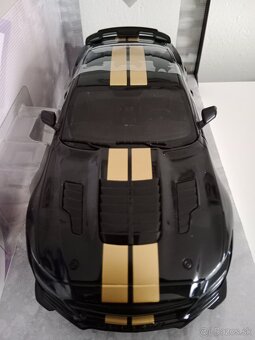 Ford Mustang Shelby GT500H - 3