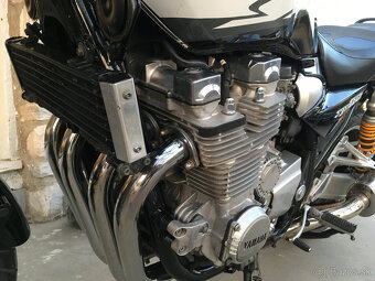 YAMAHA XJR 1300 - 3