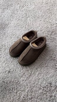 UGG Tazz Slipper Molasses (W) - 3