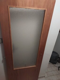 Predám dvere Mahagon 70 plné pravé, 70 presklené ľavé - 3