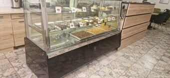 chladiaca, cukrárenská vitrína ventilovaná - 3