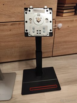 Stojany na monitory - 3