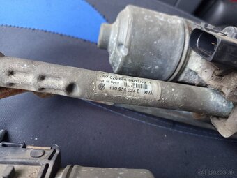 Motorceky stieračov Touran - 3