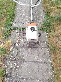 Predám motor  krovinorez Stihl fs 44 - 3
