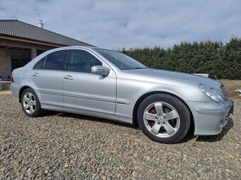 Predám Mercedes Benz C200 cdi - 3