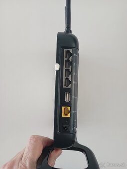Router Belkin N+ - 3