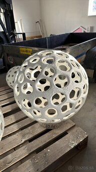 Betonove gule dierave - 3