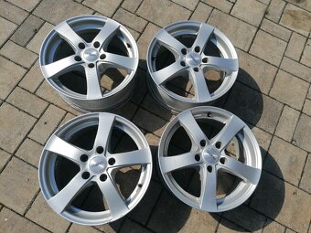 5x114,3 r16 dezent - 3