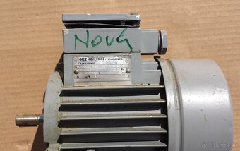 Predám elektromotor 120w,1400ot/min ø11mm - 3
