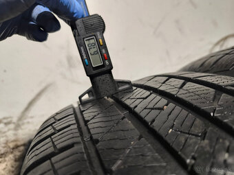 235/50 R18 Celoročné pneumatiky Vredestein Quarac Pro 2 kusy - 3