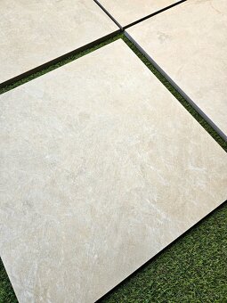 Exterierova dlažba rozmer 60x60x2cm aj na terče, krémovy odt - 3