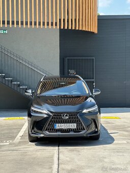 Lexus NX 2.5 Hybrid AWD Executive - 3