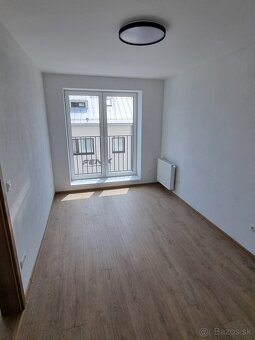 Slnečný 2-izbový byt na prenájom – BD Popper, centrum Bytče - 3