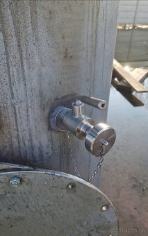 Nerezove tlakove nadrze/nadoby 1 000L - 3