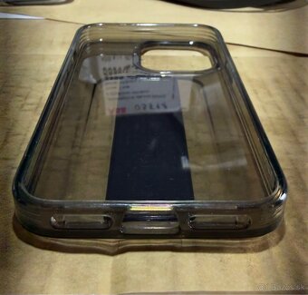 Predám obal Uniq Heldro na iPhone 13 Pro - 3