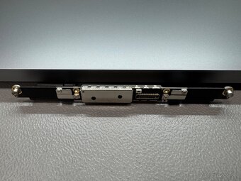 MacBook Air (13-palcový, M1) Space Gray - 3