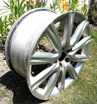 Elektrony R18 AUDI original - 3