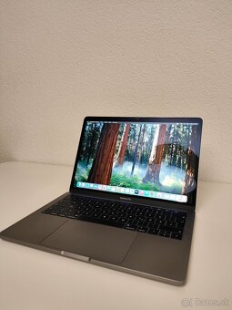 MacBook Pro 13.3 2020 | i5 • 8GB • 256GB SSD - 3