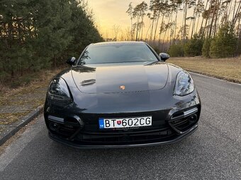 Porsche Panamera TURBO - 3