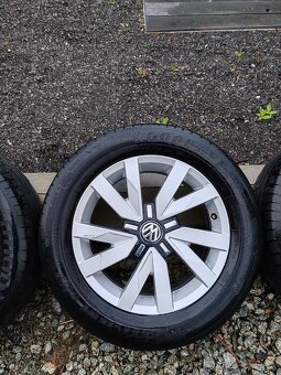 VW Aragon 5x112 R16 215/60 disky - 3