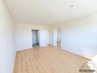 NA PREDAJ 3izbový byt po kompletnej rekonštrukcií Hlohovec - 3
