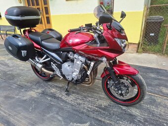 Suzuki Bandit gsf1250s - 3