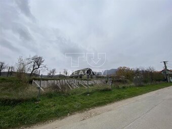 STAVEBNÝ POZEMOK 679 m2 DRIETOMA - 3