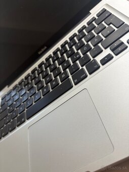 Apple MacBook Air 2011 - 3
