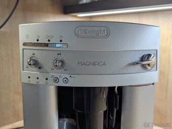 Kávovar Delonghi Magnifica - 3