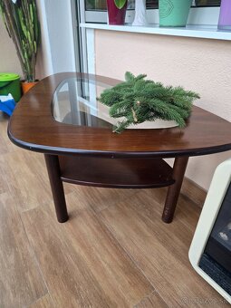 Konferencny a jedalensky - 3