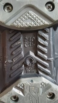 Lyže Salomon a lyžiarky Nordica - 3