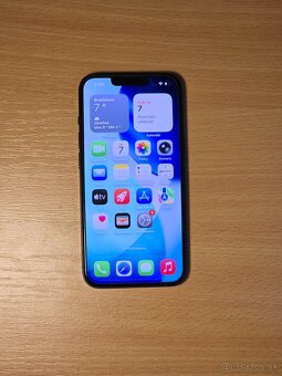 Apple iPhone 13 - 128GB - 3