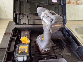 Predám uťahovačku Dewalt DCD85ME2GT - 3