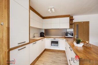 Útulný 5 izbový byt na predaj Banská Bystrica, do centra 5 m - 3