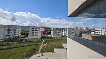 NA Predaj 4 izbový byt v projekte VINICE Pezinok 150m2 - 3