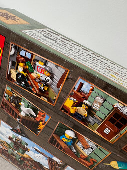 21310 LEGO Ideas Old Fishing Store - 3
