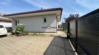 NA PREDAJ úžasný domček v obci Šintava - Sereď - 3