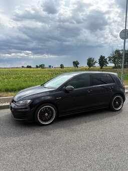 VW Golf 7 GTI Performance - 3