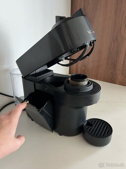 Kávovar na kapsule Nespresso Vertuo Next - 3