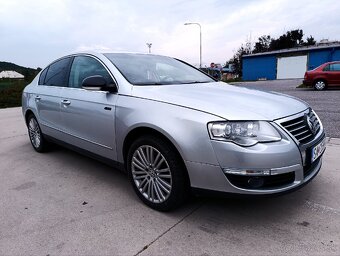 Volkswagen Passat R32 VR6 4x4 3.2 benzín 184kw Automat DSG - 3
