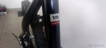 Predám horsky bicykel Author 26" kolesa. Prevod 3x9. Rám 19 - 3