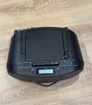 SONY CFD-S70 prenosný prehrávač - 3