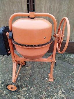 Stavebná miešačka  HECHT - 3