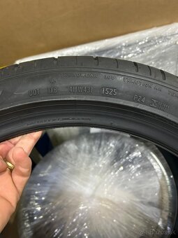Pirelli Pzero 235/40R18 95Y - 3