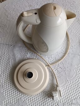 Rýchlovarná kanvica Moulinex - 3
